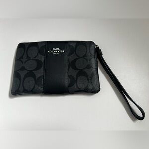 Brand New - Coach Black Wristlet